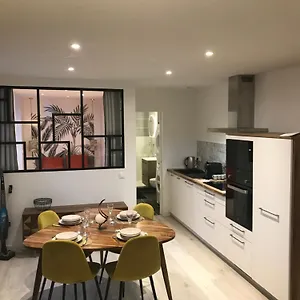 Joli Tres Bien Situe - Appartement